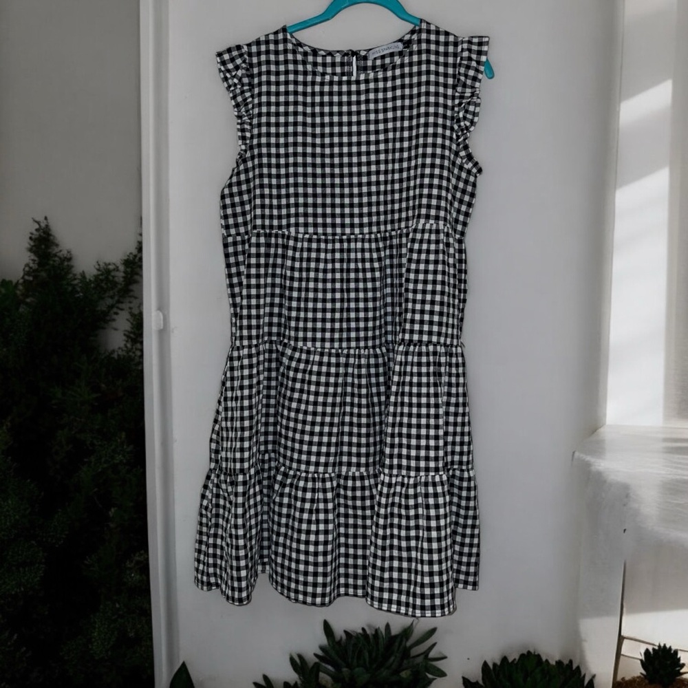 MISS SPARKLING Black White Checkered Tiered Dress Cap Flutter Sleeve Size S